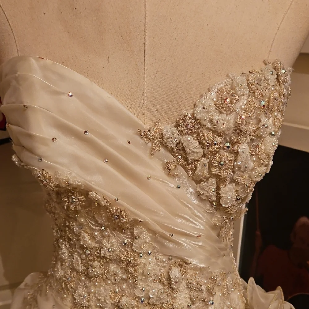 Commissioned Gown Hand Crafted Strapless White Floral Dress - Picture 4 of 17